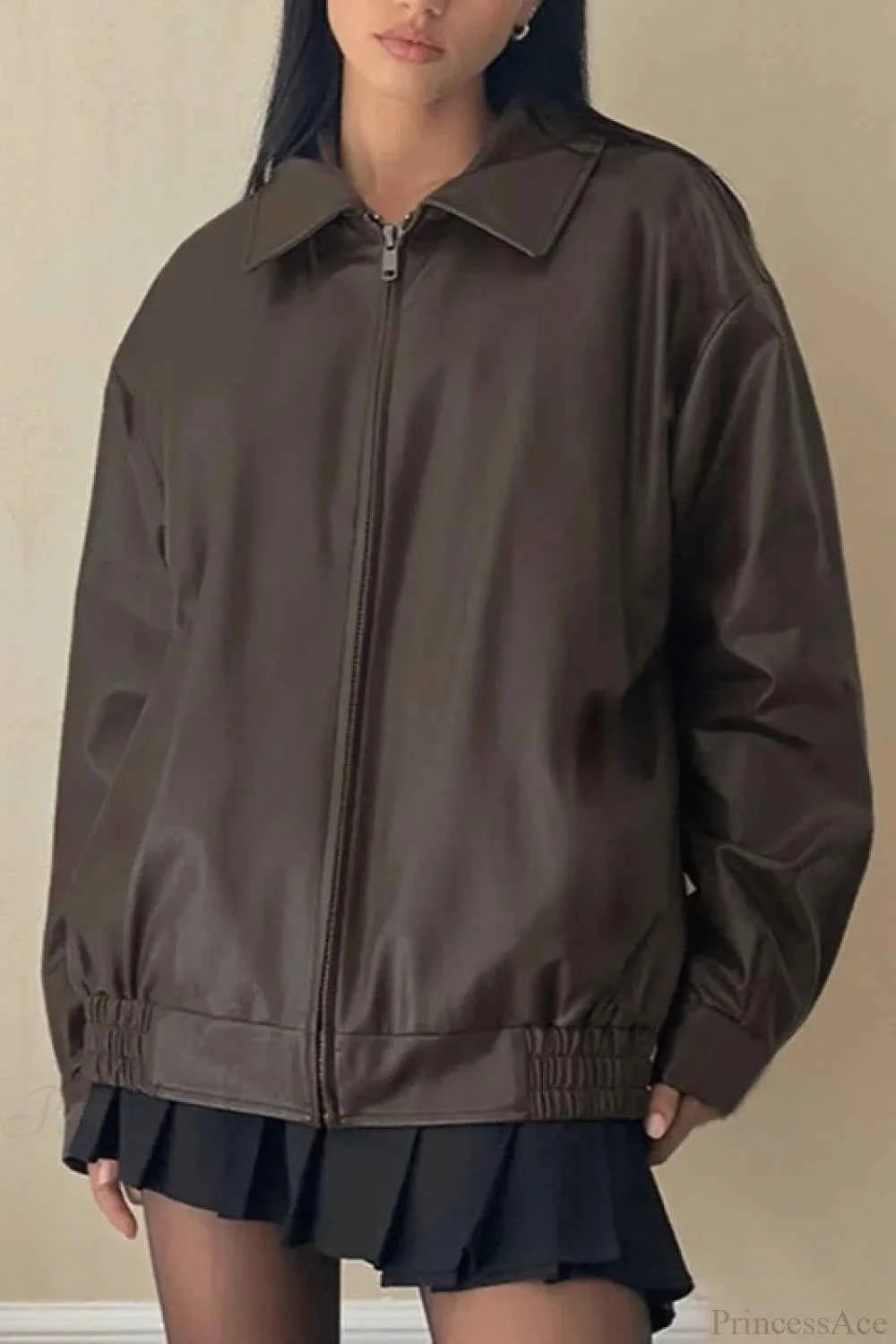 Legeres Leder Regenmantel mit langen Ärmeln und Reißverschluss