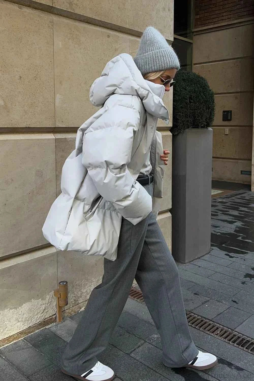 Wendbarer Baumwoll-Hoodie mit lockerer Passform und minimalistischem Design