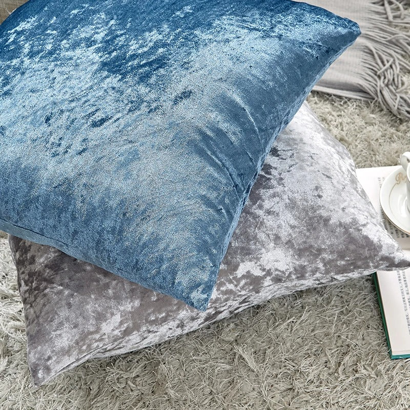 Athenira - Luxuriöses Ultraweiches Samt Dekokissen für ein Elegantes Wohnzimmer