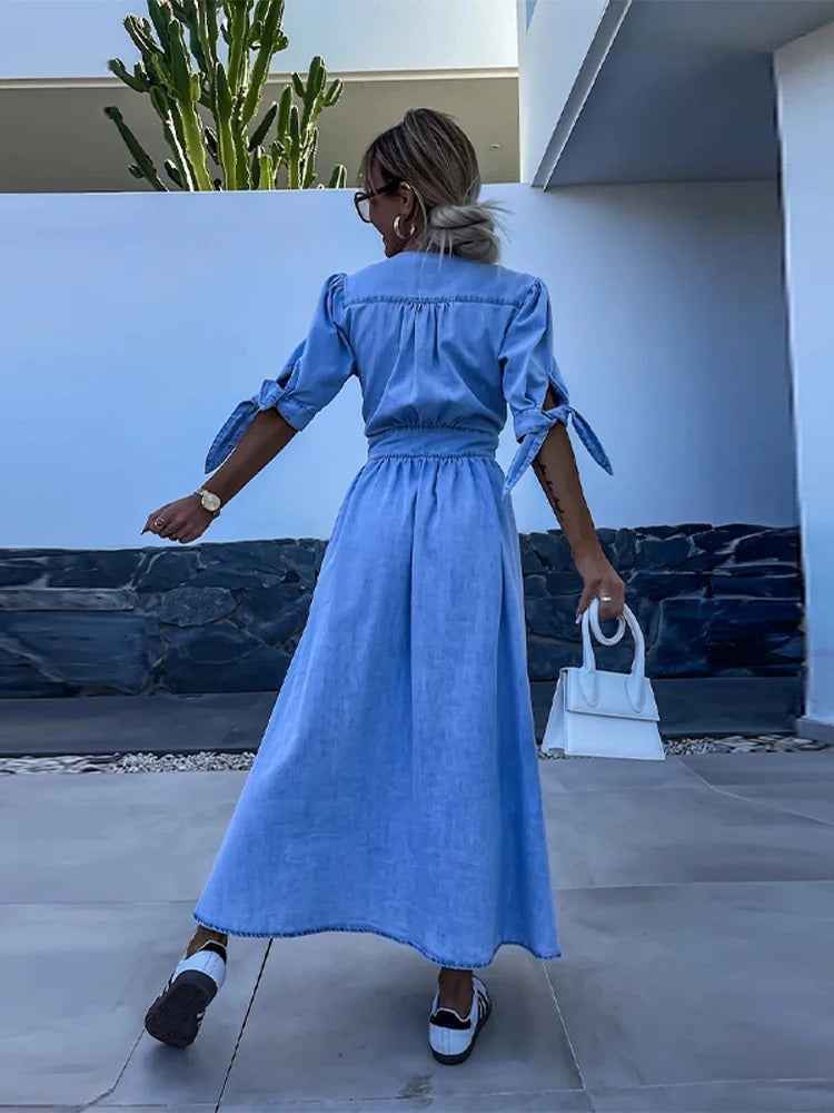 Clarina | Kleid mit tiefem V-Ausschnitt und Schlitz