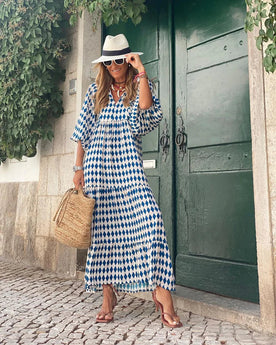 Livia | Elegantes geometrisches blaues und weißes Kleid für jeden Anlass - Roborro