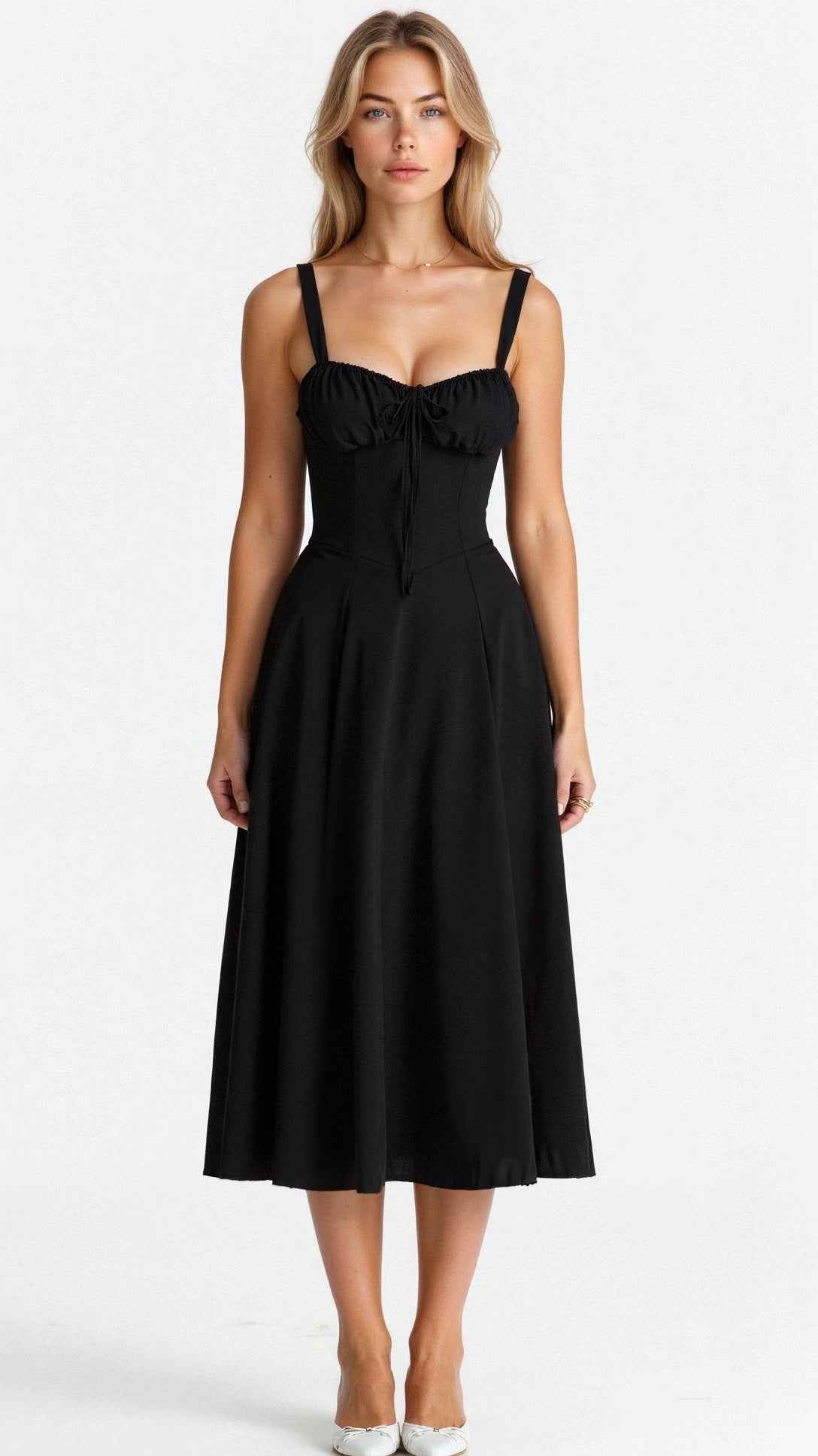 Kiana | Maßgeschneidertes Kleid mit schlanker, schmeichelhafter Passform