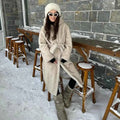 Chic Neo-Minz-Gürtelüberhang mit Pelzfutter für einen luxuriösen Winter-Look