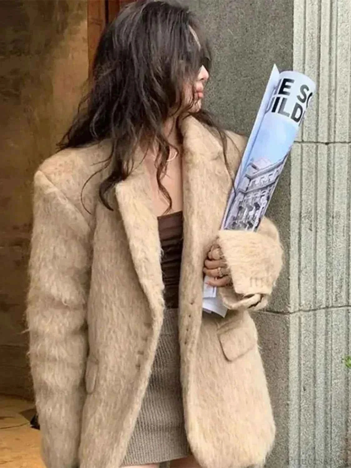 Vintage-inspirierter Woll-Übermantel mit Knopfleiste für zeitlosen Stil