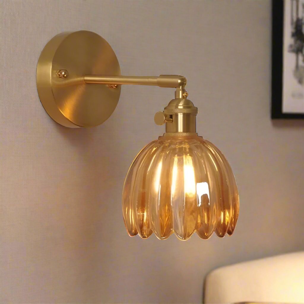 Retro elegante und originelle Tulpen-Blumenwandleuchte aus Glas