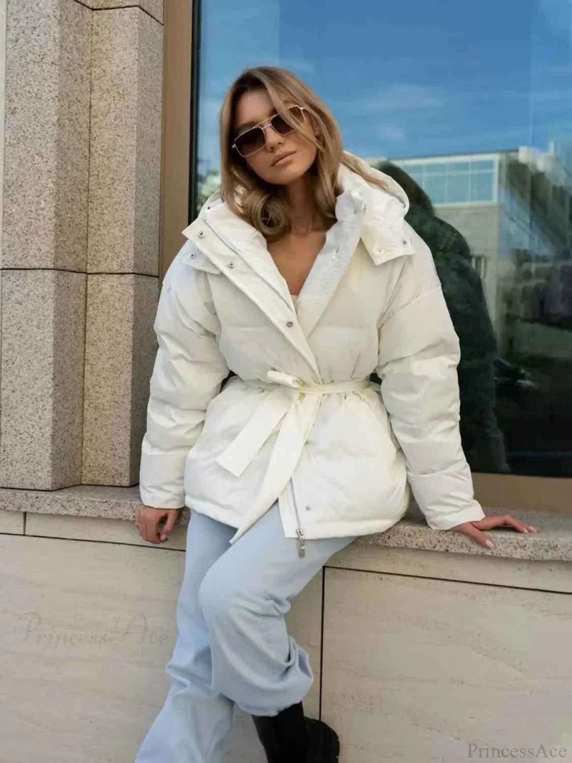 dicker gesteppte Mantel mit Kapuze und Reißverschluss in Uni-Farbe