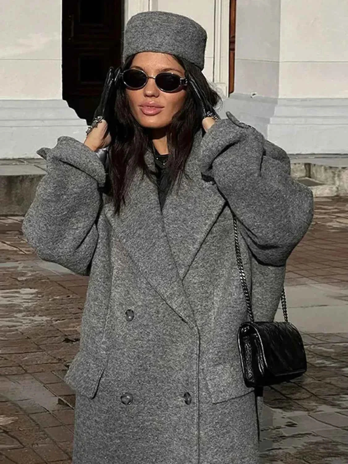 Eleganter Solider Überziehmantel mit V-Ausschnitt für stilvollen Komfort