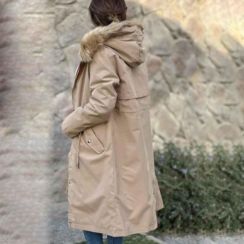 Fionna Damen-Winterjacke mit Kapuze und plüschigem Fellkragen