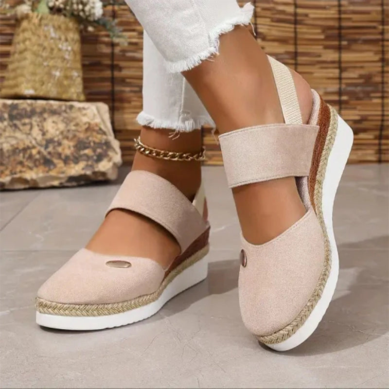 Elegante Riemchen-Sandalen mit bequemen Keilabsätzen