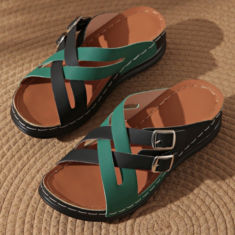 Gürtel-Sandalen für Damen mit dicker Sohle – Das aktuelle Modetrend!