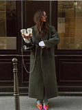 Cappotto vintage in lana a righe, vestibilità ampia, scollo a V