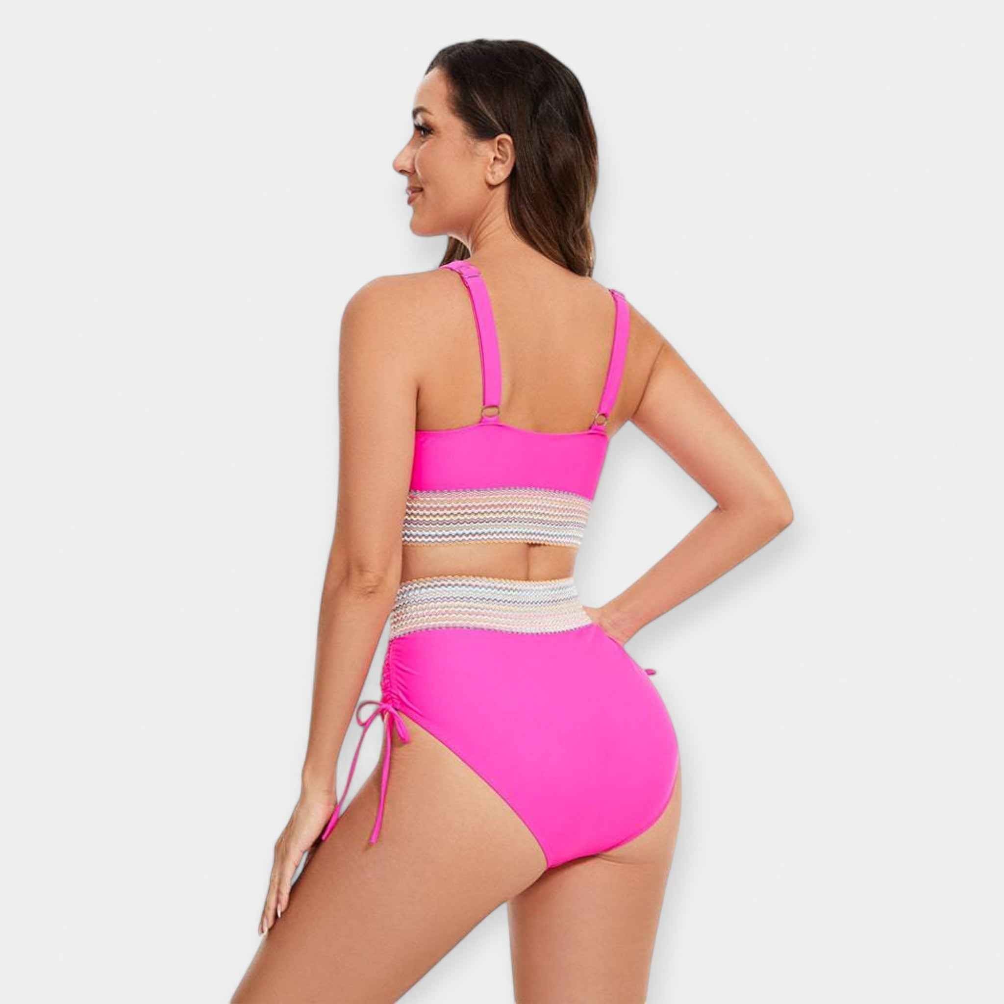 Hochtaillierter Bikini mit Polsterung
