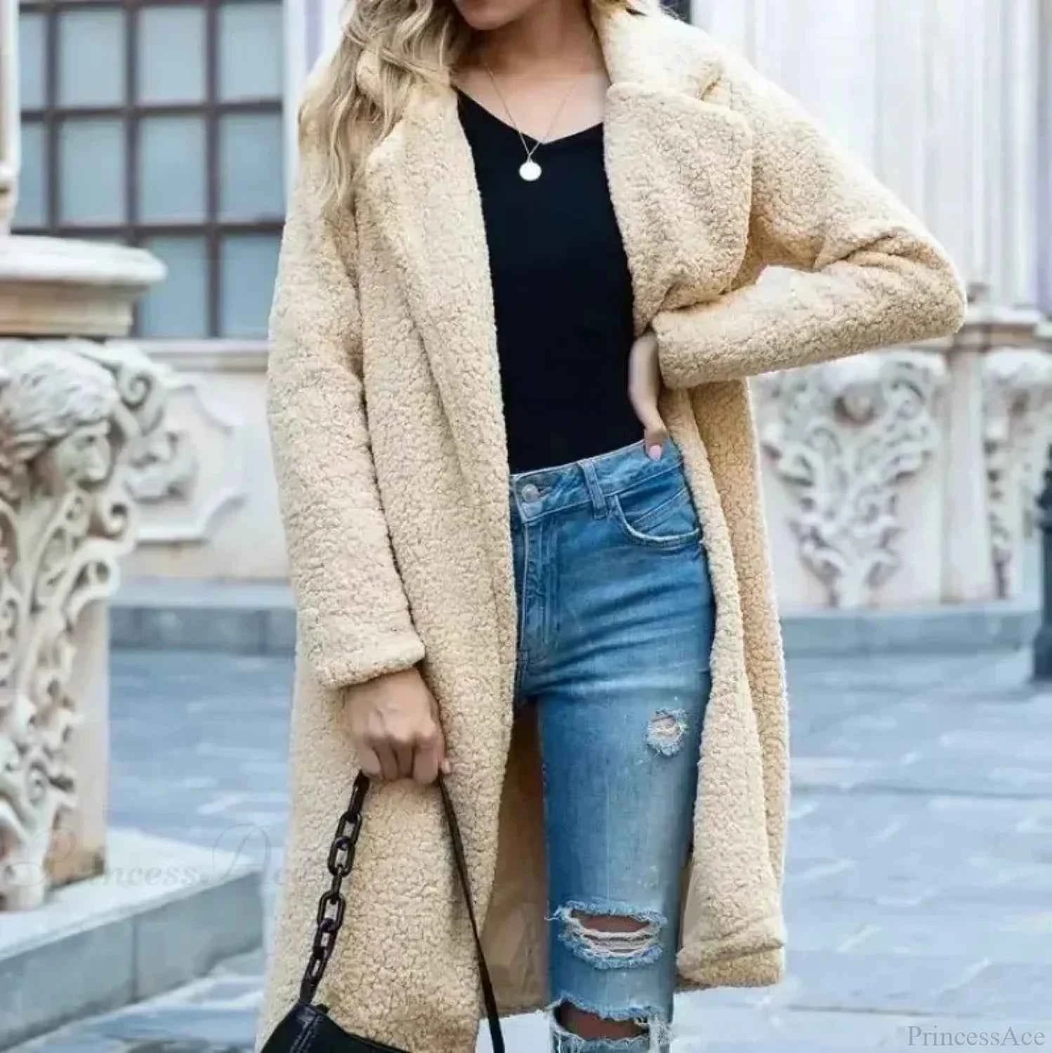 Flauschcape in Bärenform mit Rollkragen