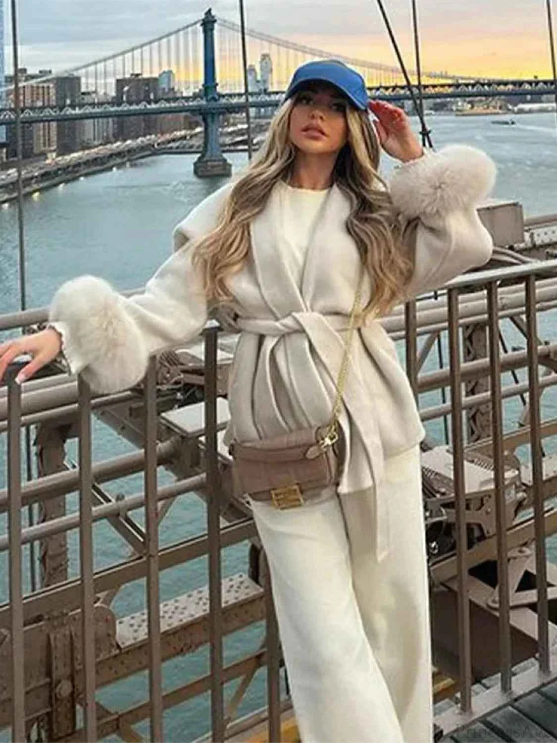 Luxuriöser dicker Woll-Doppelreihiger Mantel mit Revers für warme Eleganz