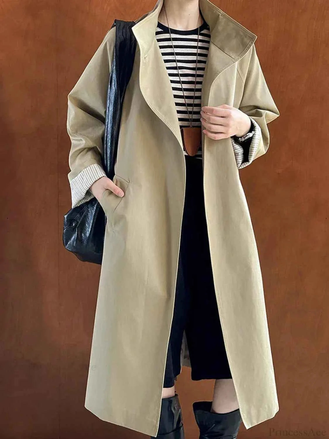 Oversized Trenchcoat mit auffälligen Reversen – Stilvoller und bequemer lockerer Mantel