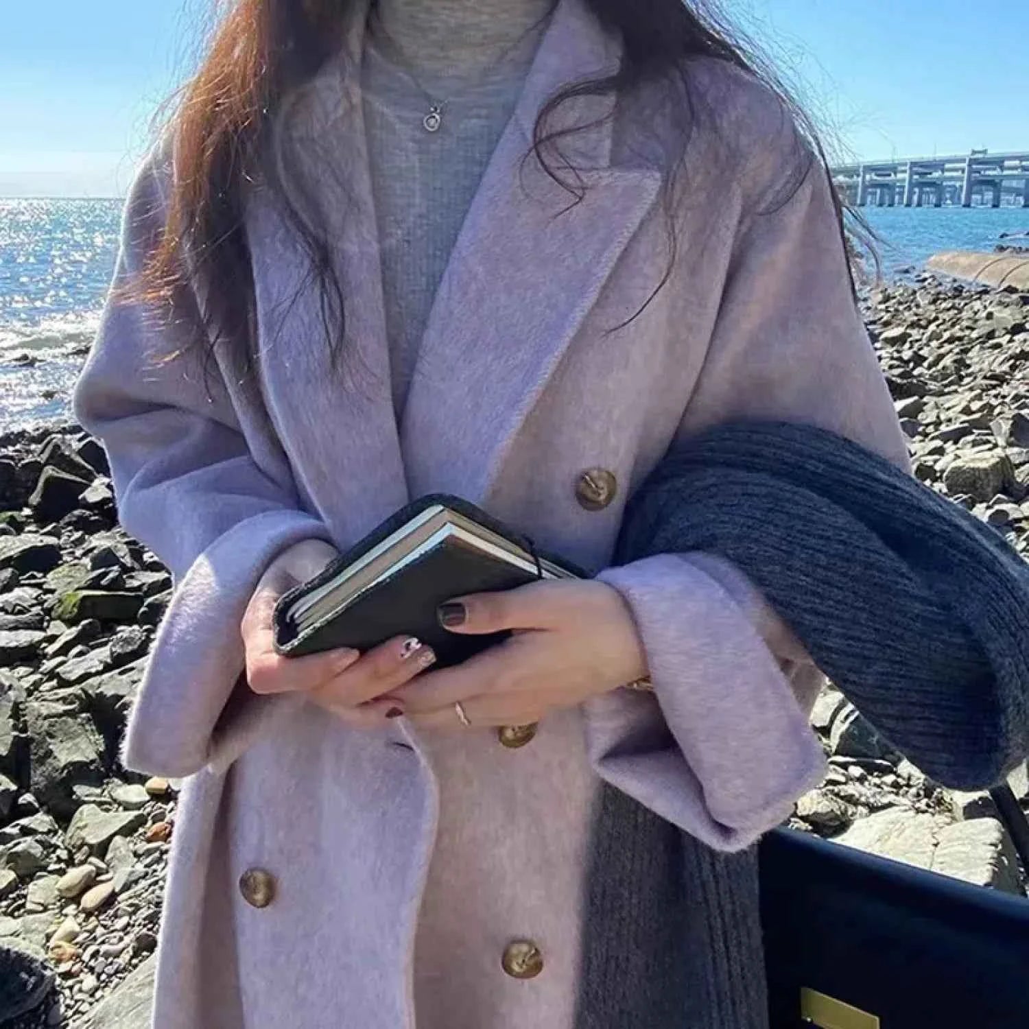 Eleganter Überknopflöcher-Kaschmierre-Wollmantel für Wärme und Stil