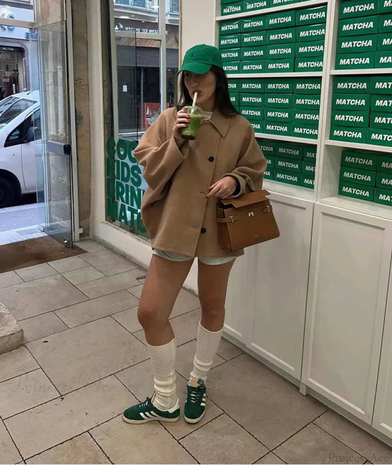 Vintage-Strampelanzug aus Wolle mit elegantem Kaki-Revers