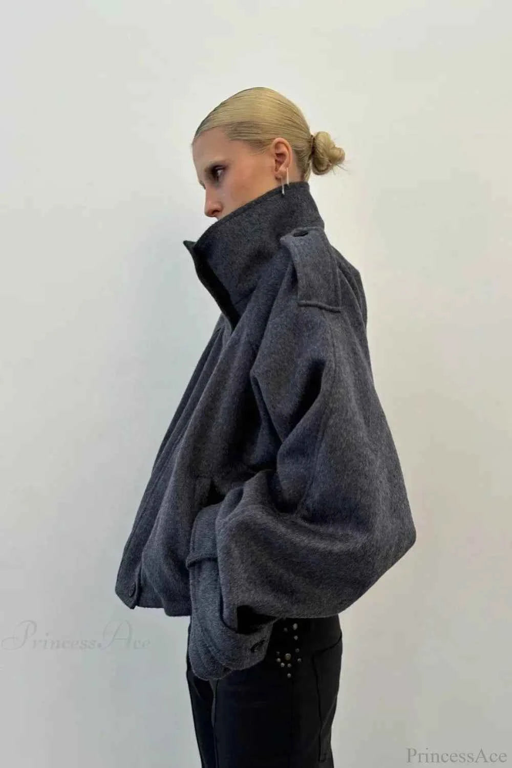 Vintage-winterjacke aus Wolle mit geradem Kragen und Knöpfen für einen schicken und zeitlosen Stil