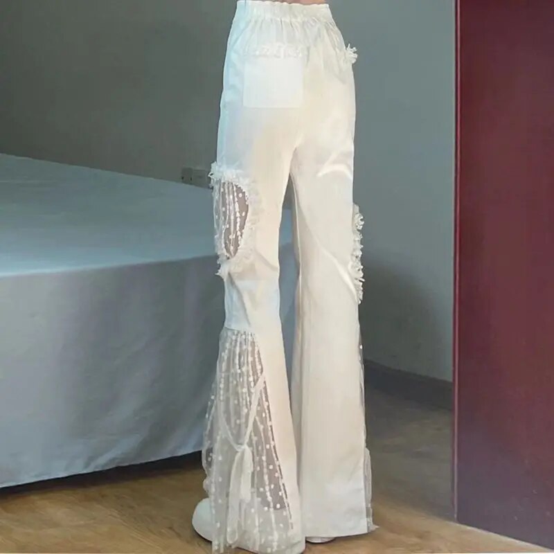 Stilvolle Viola Flared Hose mit Hohem Bund und Eleganten Spitzen-Details